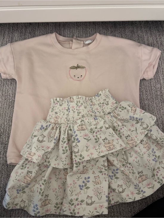 Jamie Kay Other - Jamie Kay Blush Pink Tee with Cream Floral Tiered Skirt